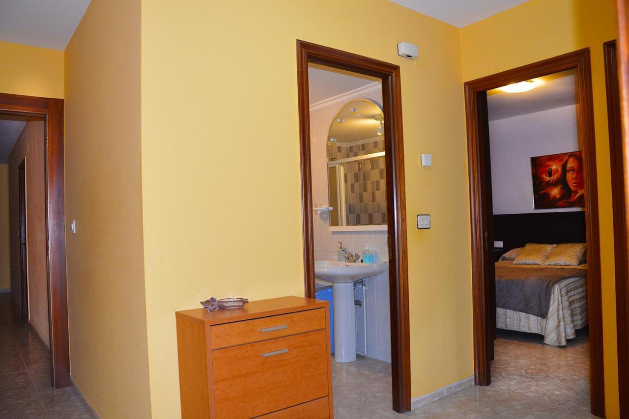 Pension Quilmes Vimianzo Экстерьер фото