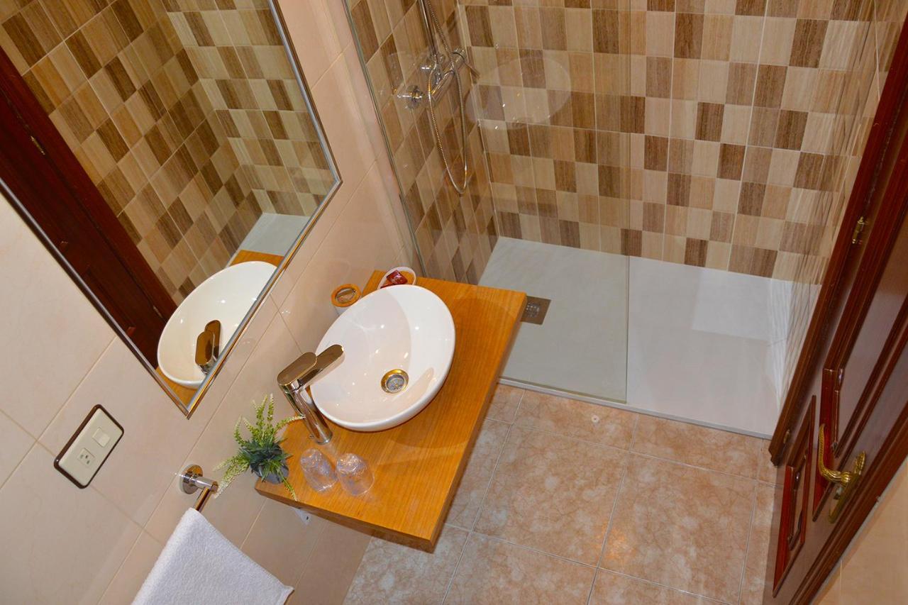 Pension Quilmes Vimianzo Экстерьер фото