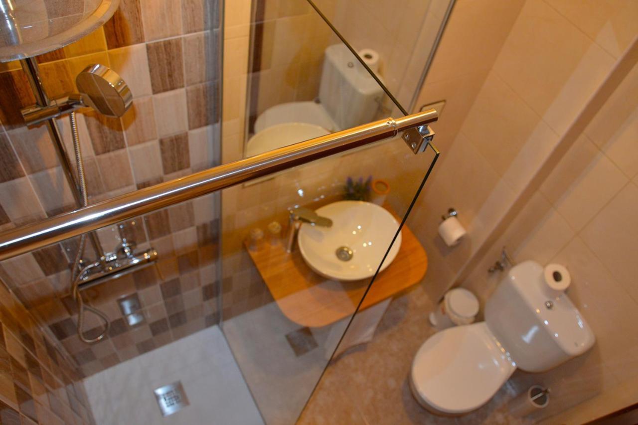 Pension Quilmes Vimianzo Экстерьер фото