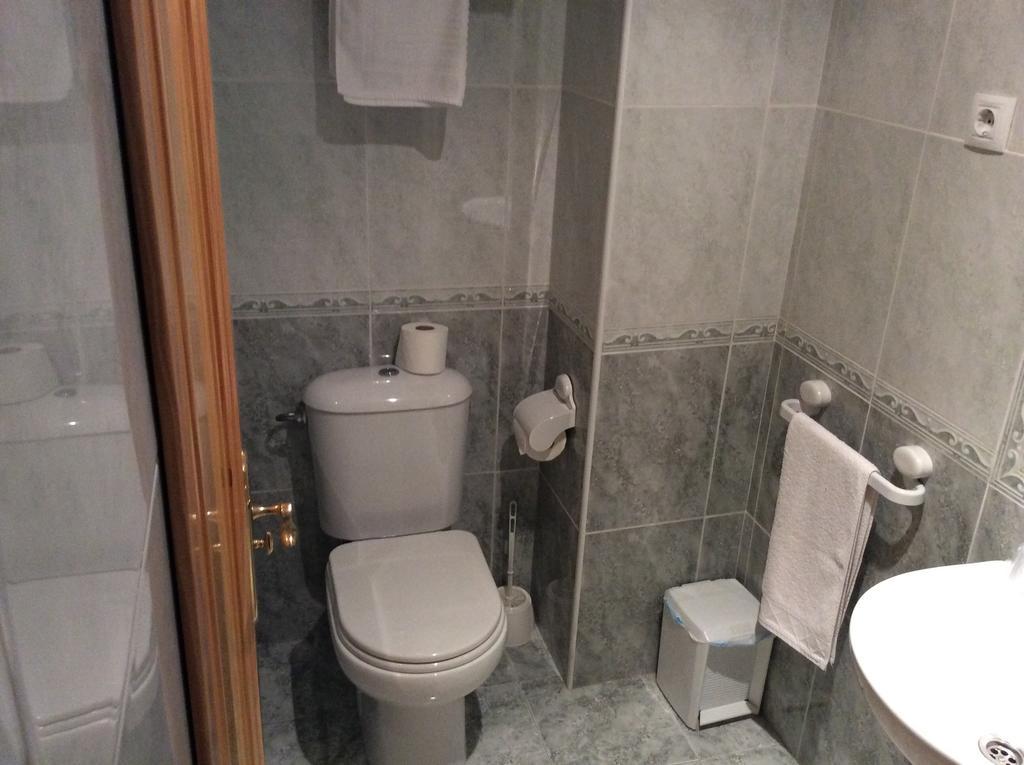 Pension Quilmes Vimianzo Экстерьер фото